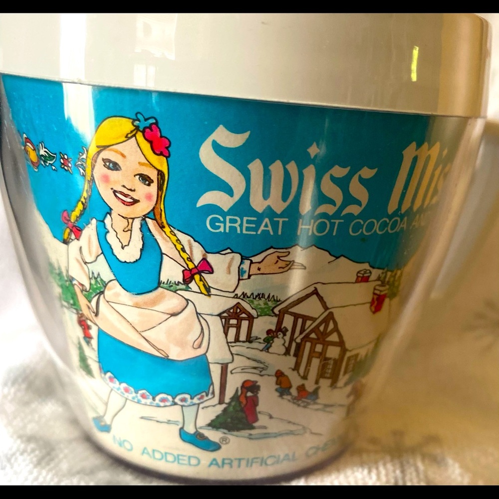 Vintage 8 oz. Swiss Miss Hot Chocolate Cup!